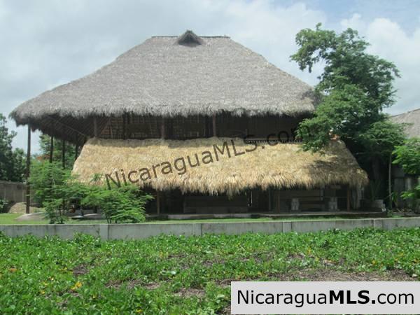 Rustic Marsella Beachfront Opportunity - Image 3