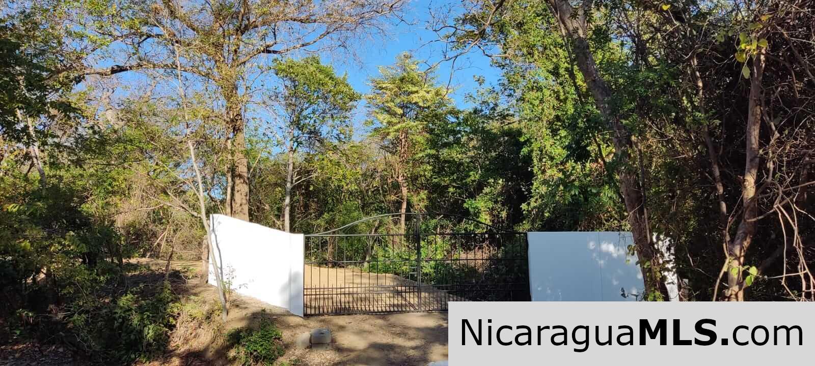 17 Acres Property with Investment Opportunity EL Oro