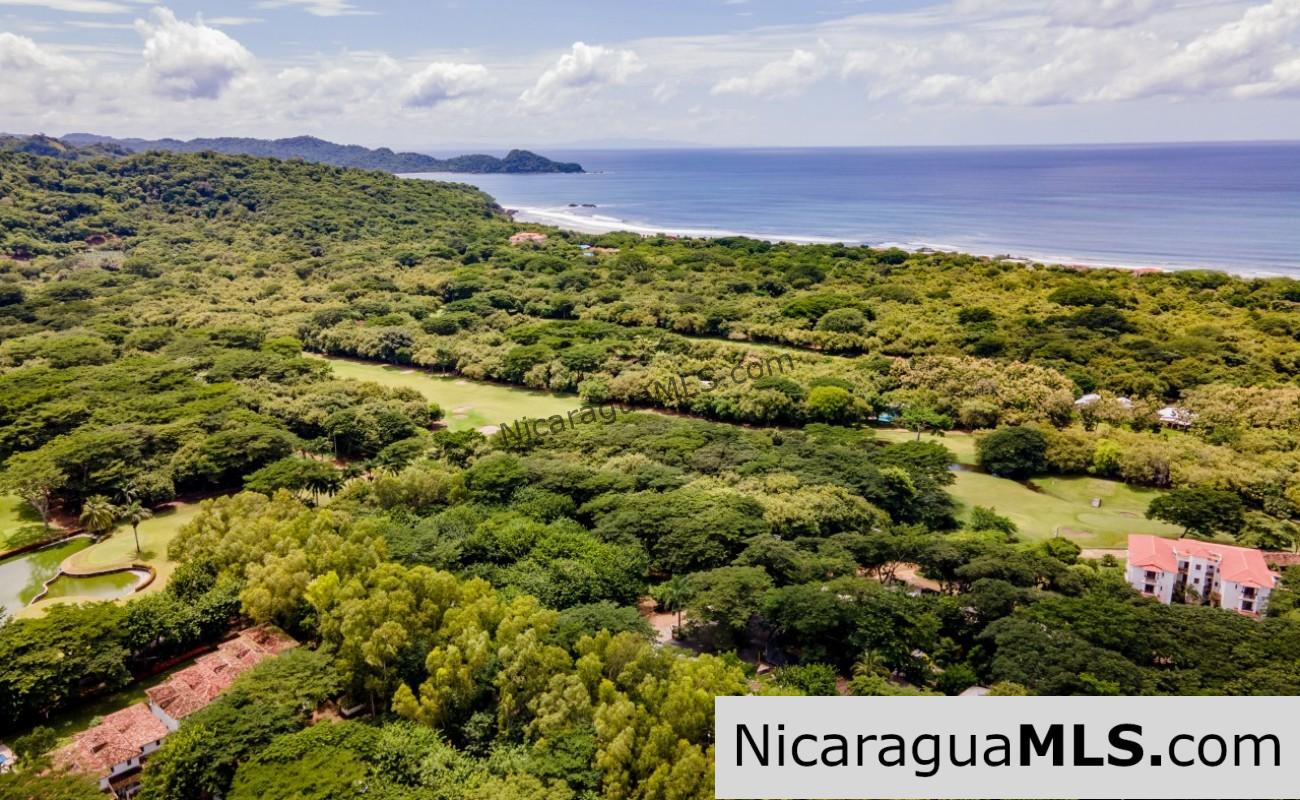 SOLD - Beach House Walking Distance to Ocean at Hacienda Iguana - Image 7