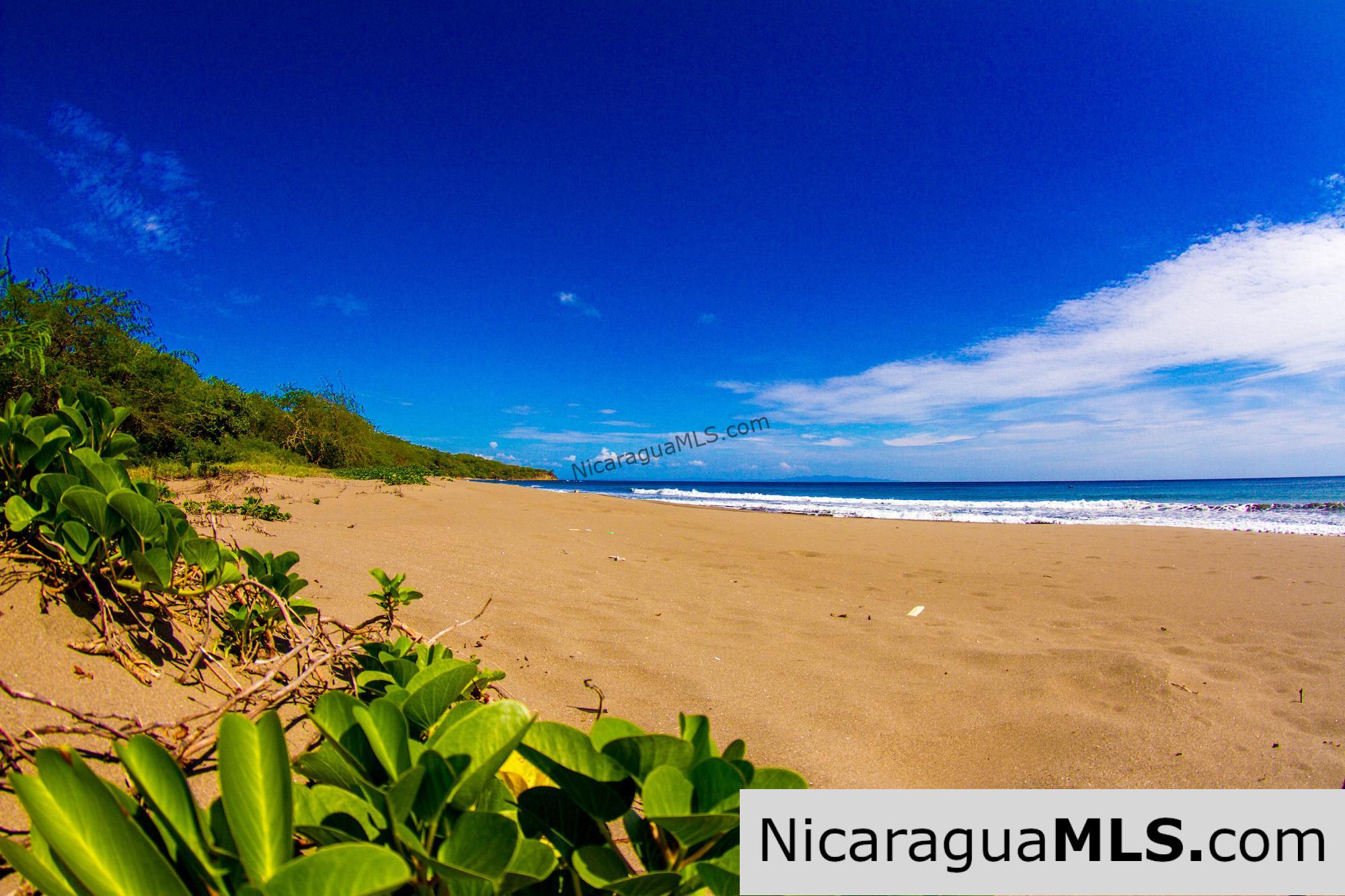 The Largest Beachfront Property in All of Tola Playa Icacal. - Image 6