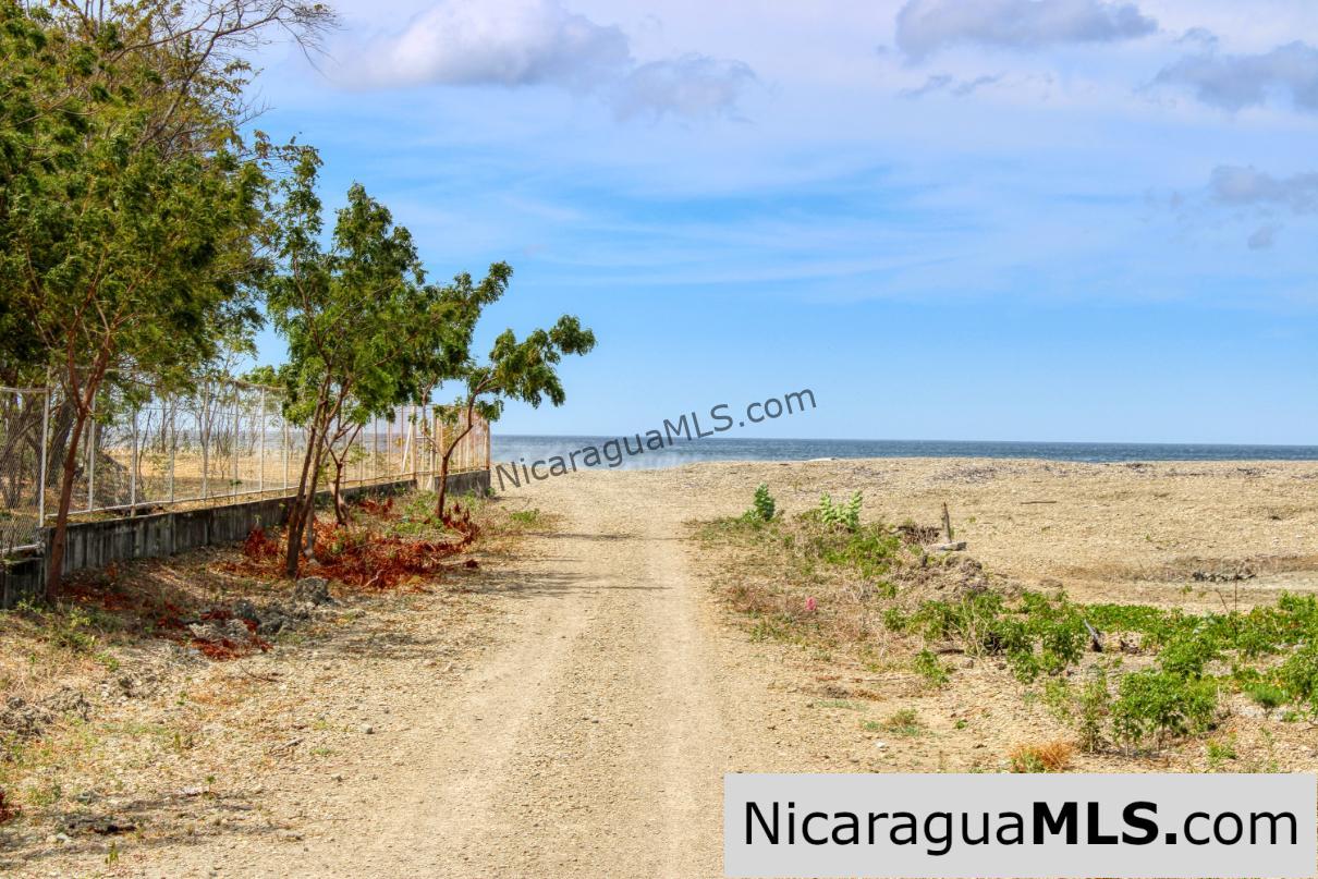 1 Block to Ocean 3.5 acres Lots 5 & 6 Prado de la Bahia Ostional - Image 3
