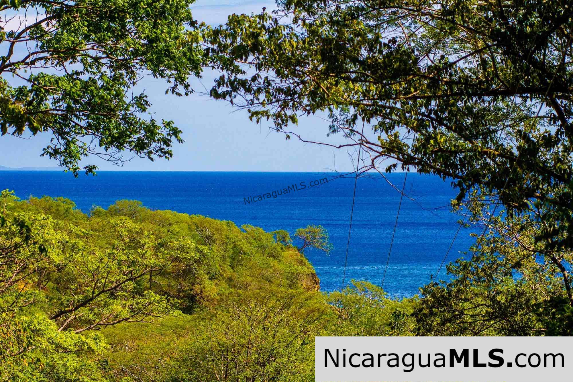 The Largest Beachfront Property in All of Tola Playa Icacal. - Image 7