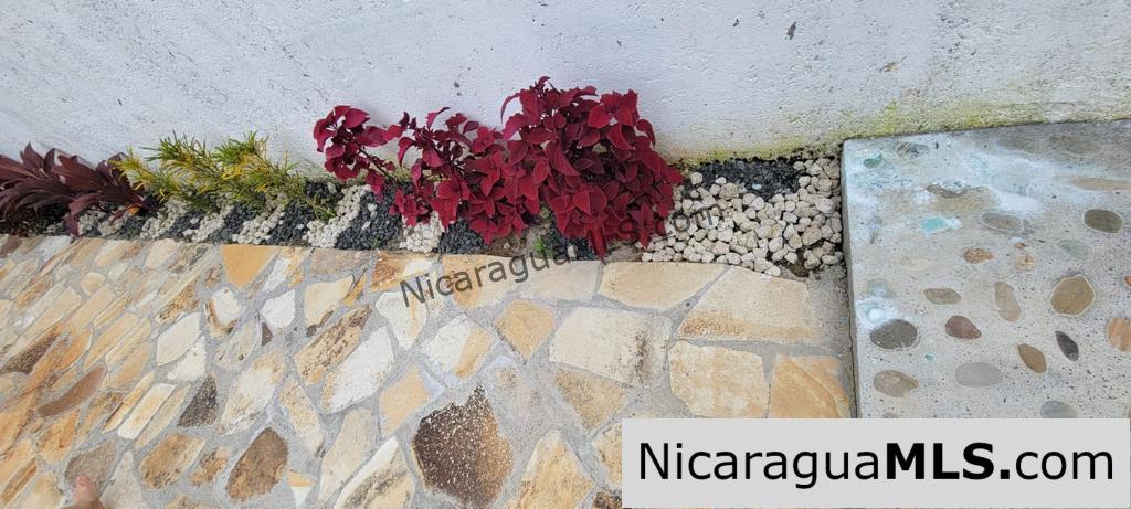 Brand New House One Block From the Park in San Juan del Sur - Image 4