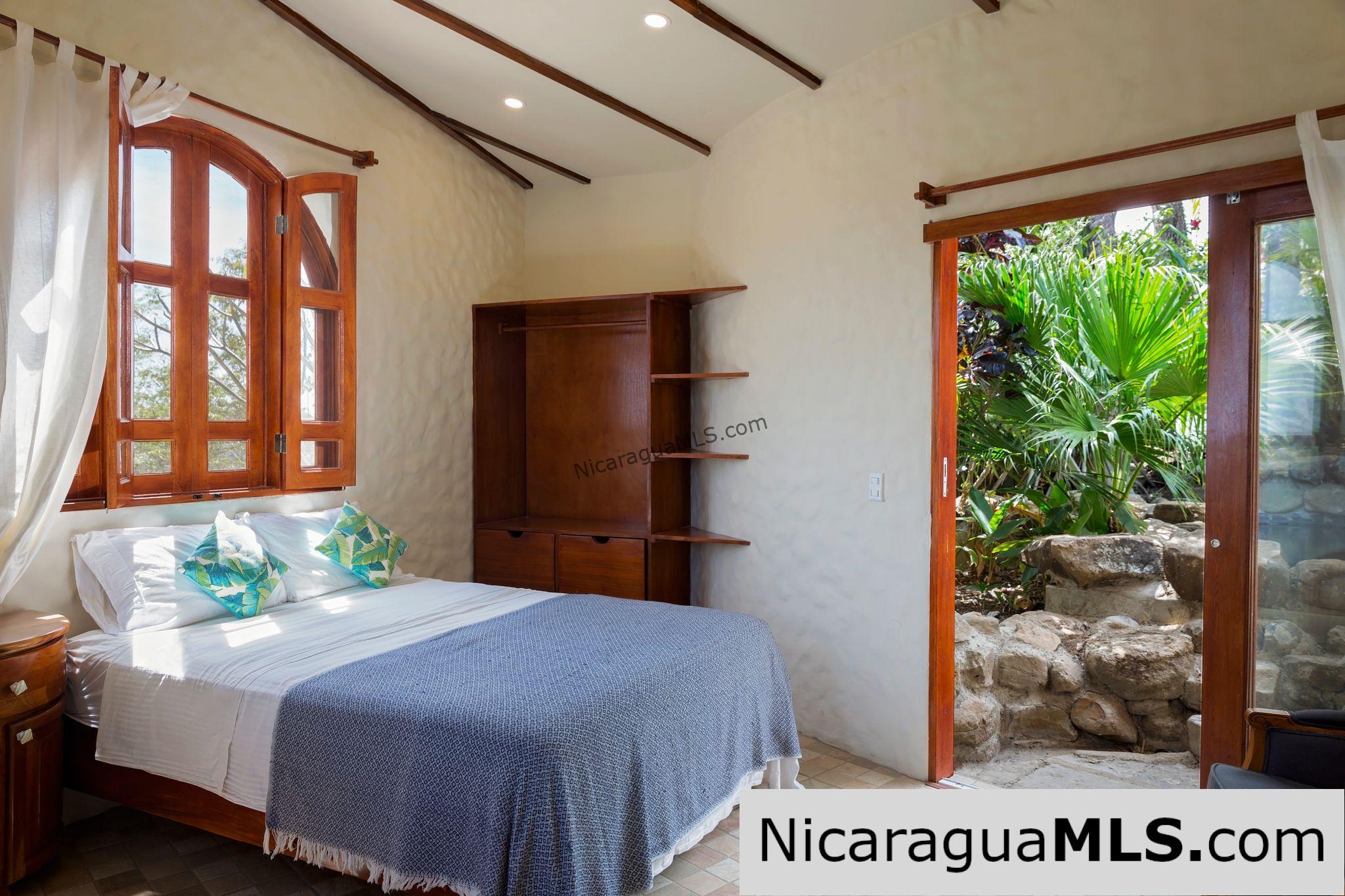 Villa Loma An Oceanview Estate in San Juan Del Sur - Image 13
