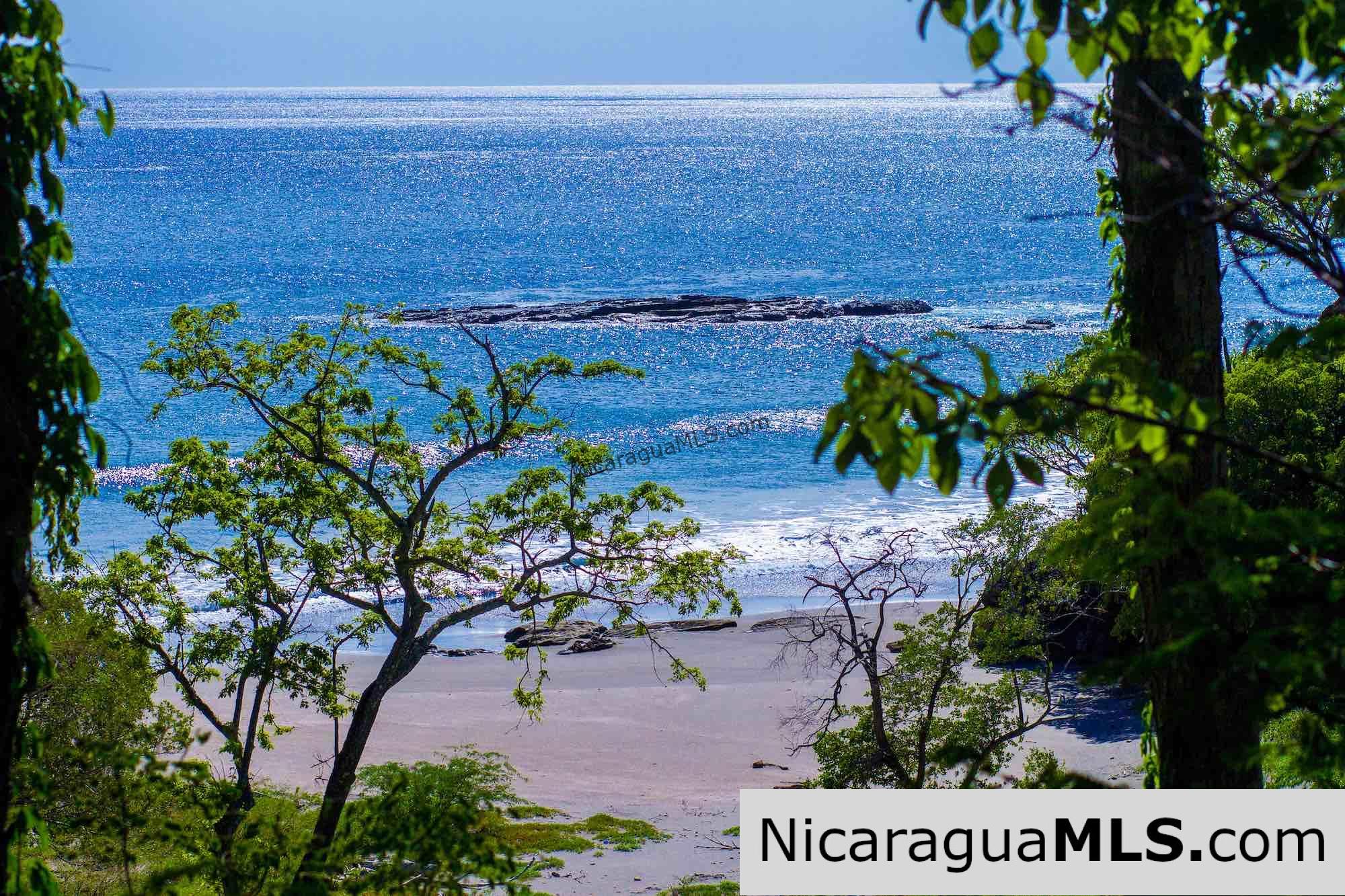 The Largest Beachfront Property in All of Tola Playa Icacal. - Image 10