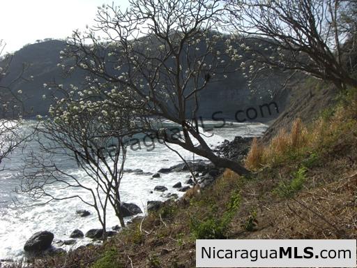 SOLD! Cliff-Front Paradise at Guacalito de La Isla – Luxury Living in Tola!