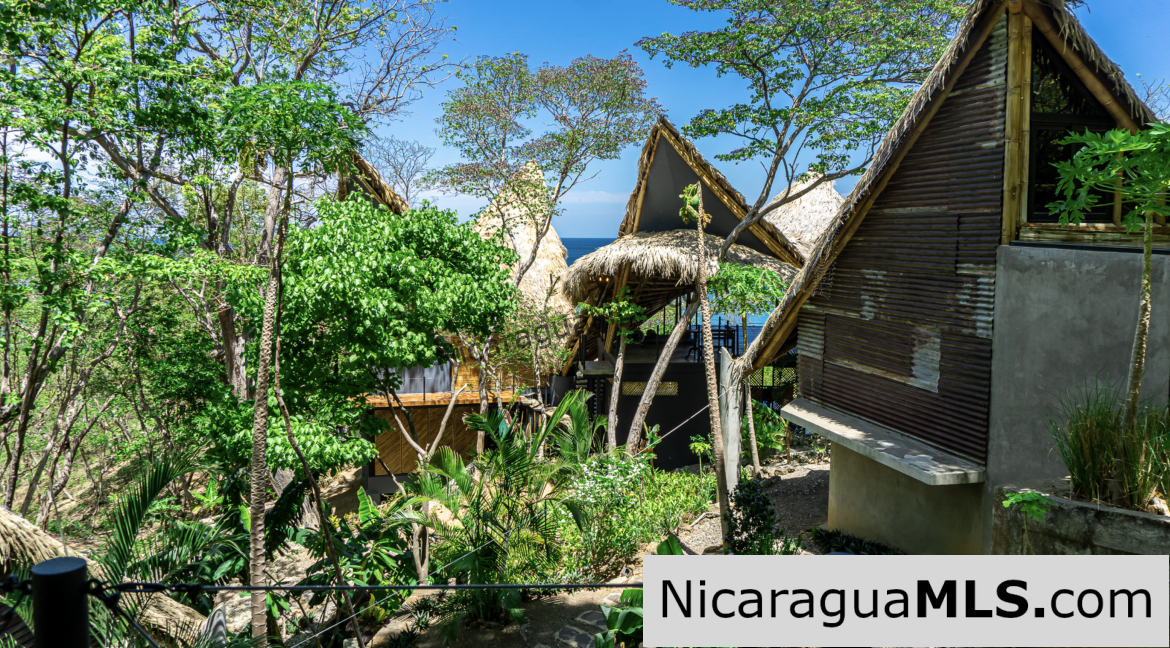 Unique & Stylish Jungle Hideaway in Costa Dulce Sleeps 18 - Image 4