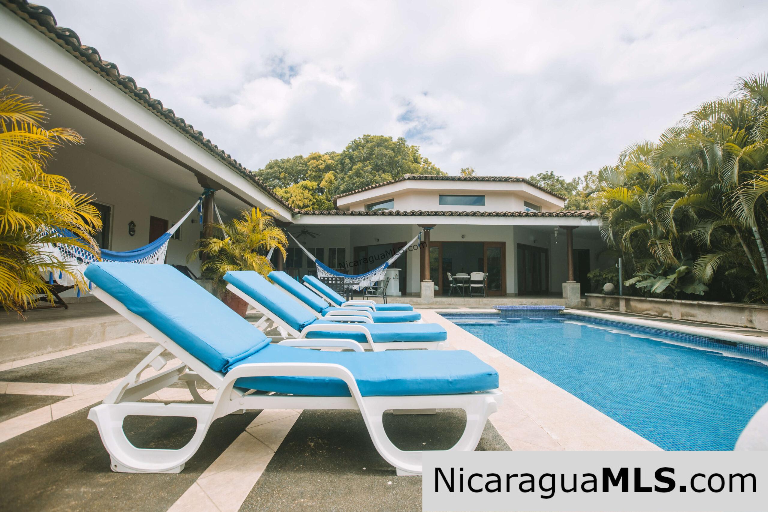 Two-Story House in La Talanguera - Image 8