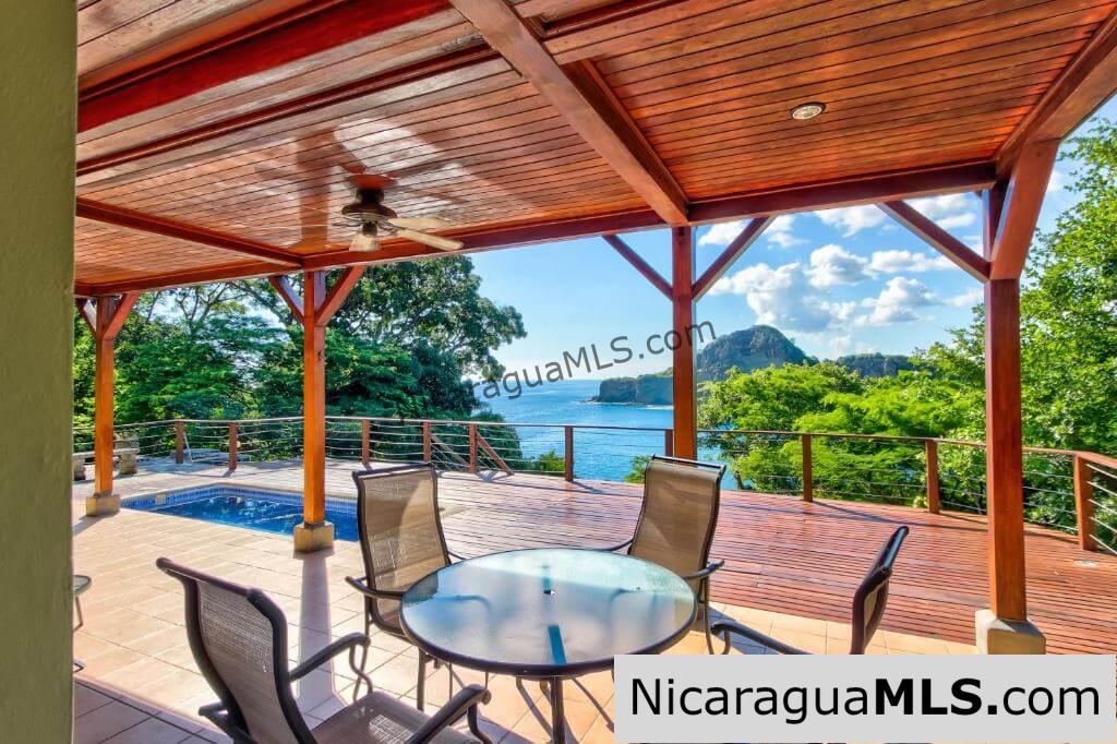 Vista Bahia, four bedroom house in Redonda Bay - Image 20