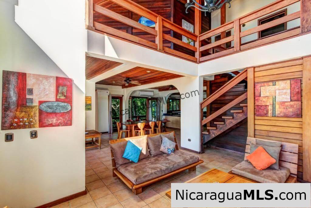Vista Bahia, four bedroom house in Redonda Bay - Image 4