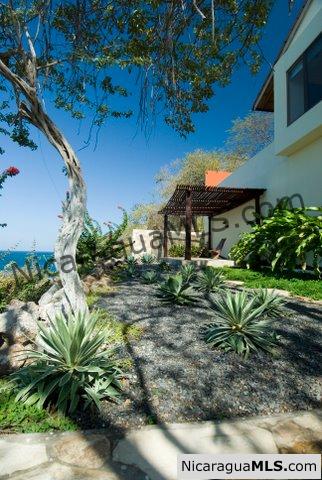 Beachfront Home at Guacalito Beach - Image 5