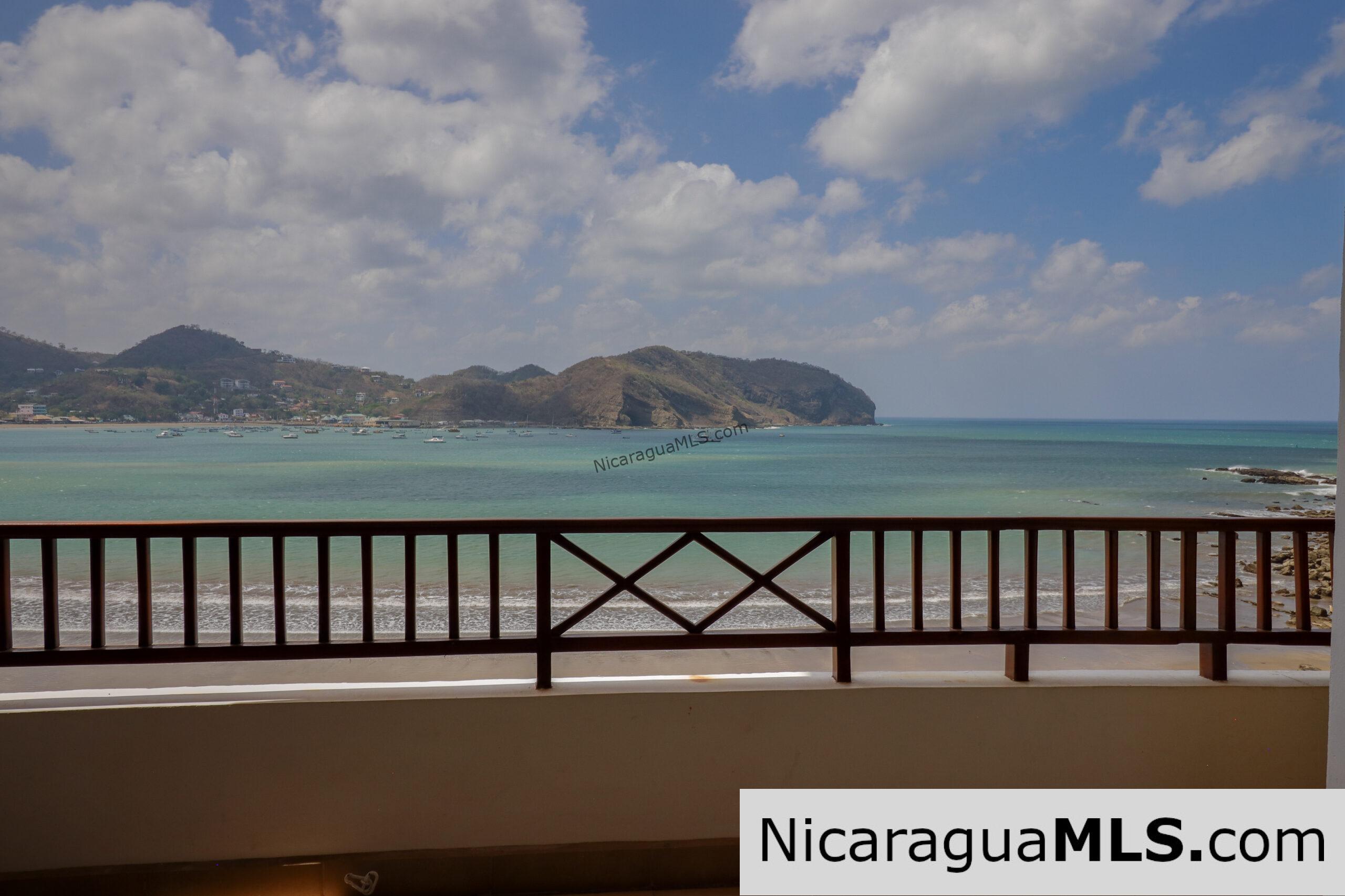 Condo 601C, Beachfront in Town - Image 3