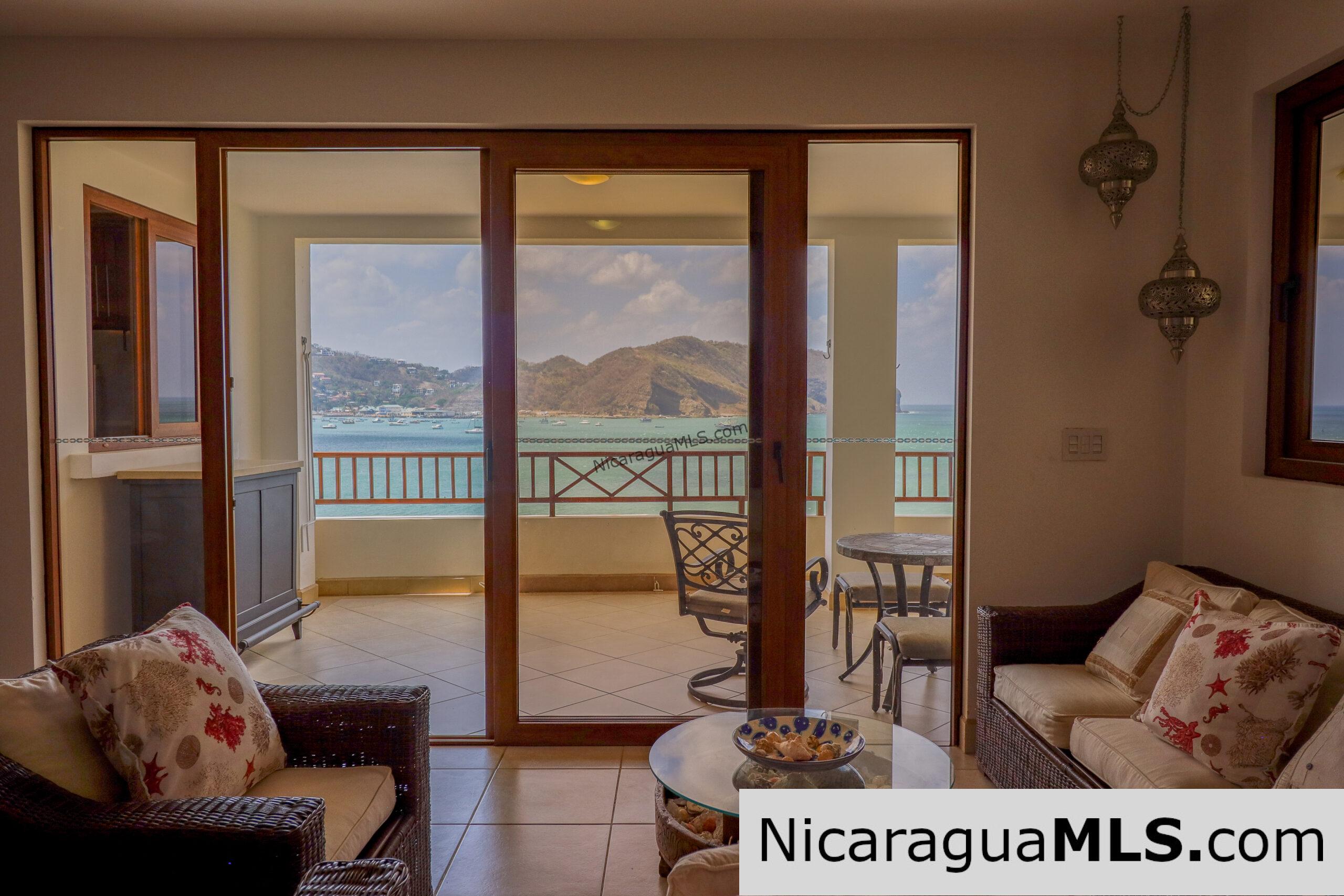Condo 601C, Beachfront in Town - Image 4