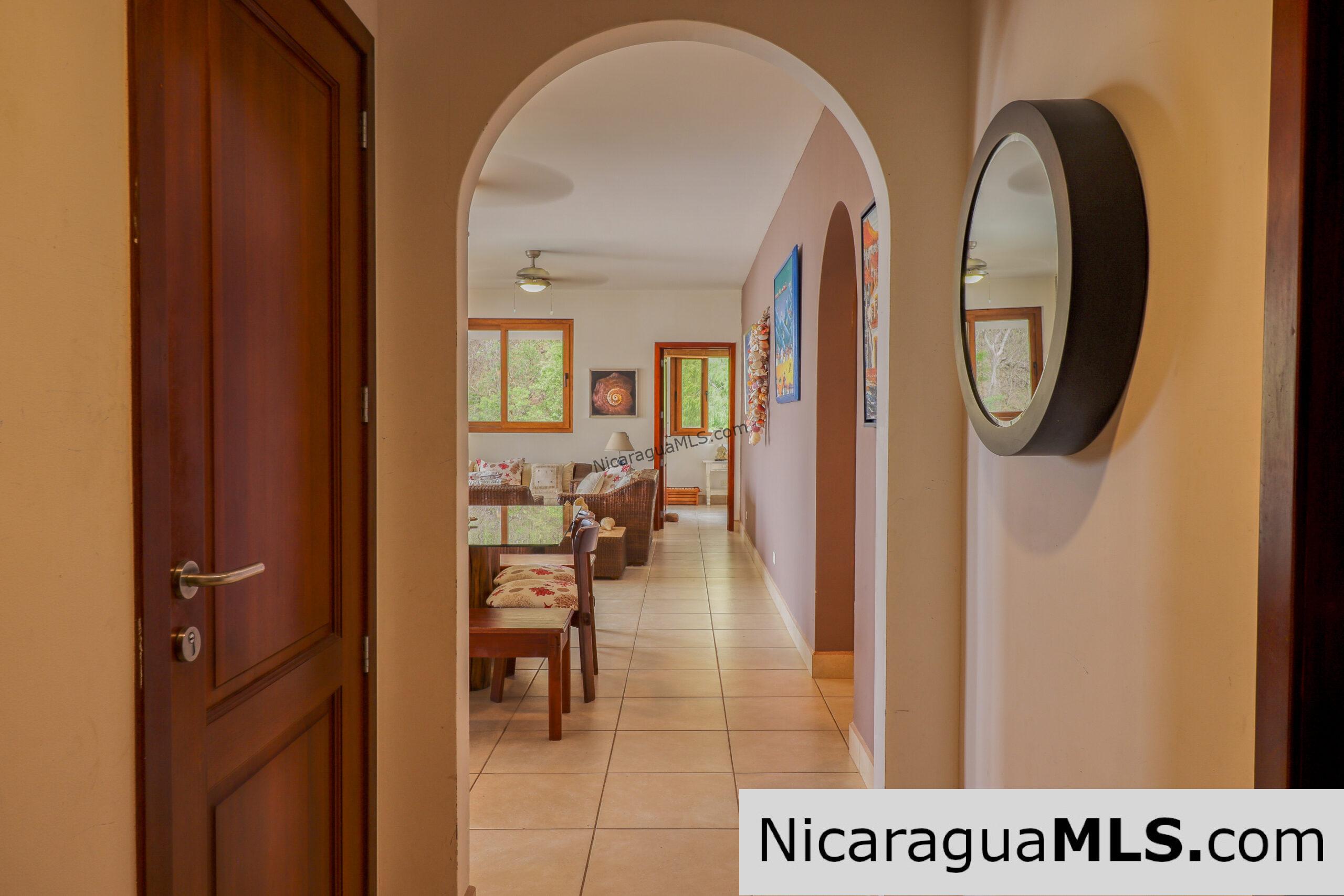 Condo 601C, Beachfront in Town - Image 7