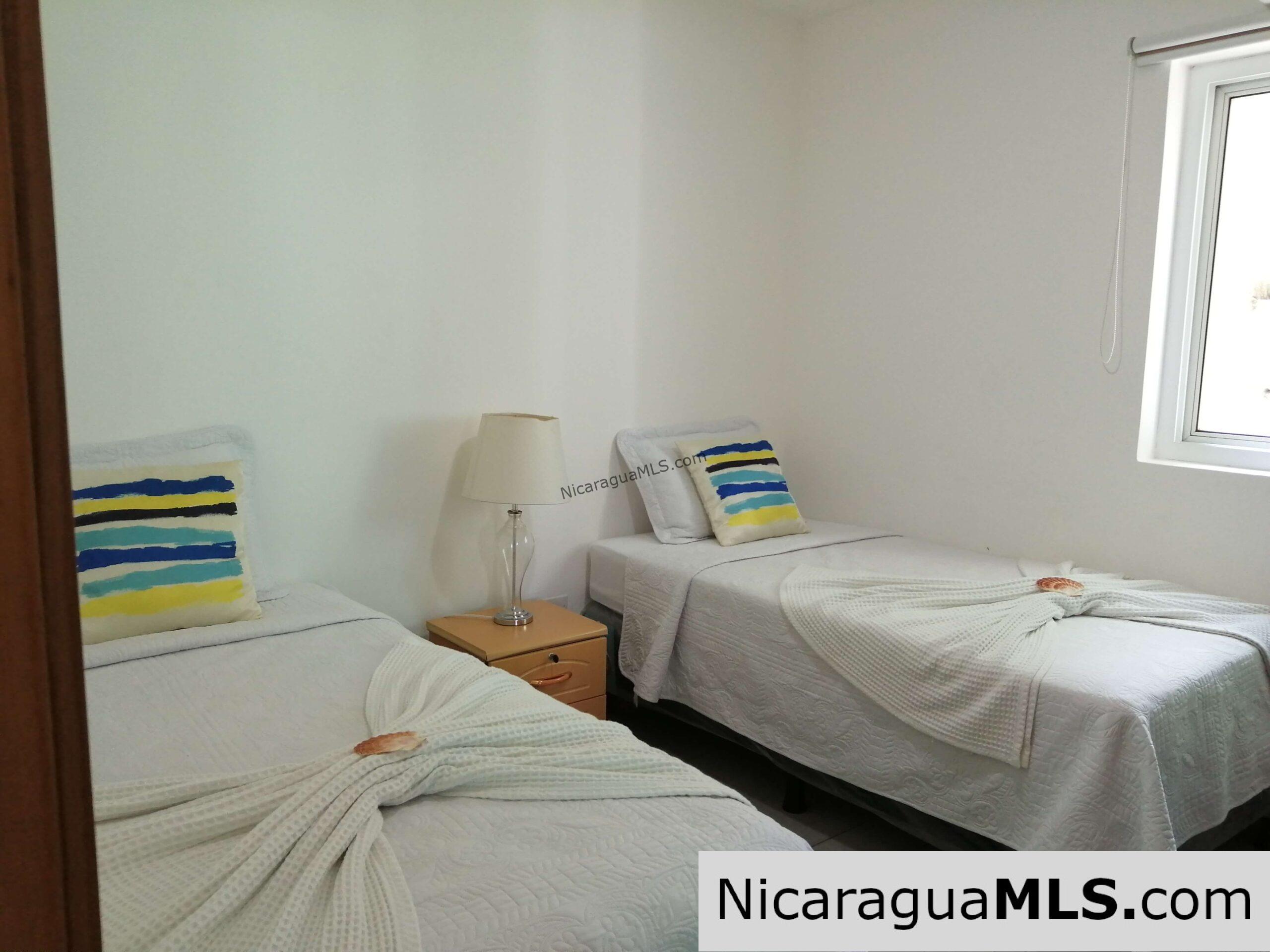 Modern Apartment near the center of town! - Image 3