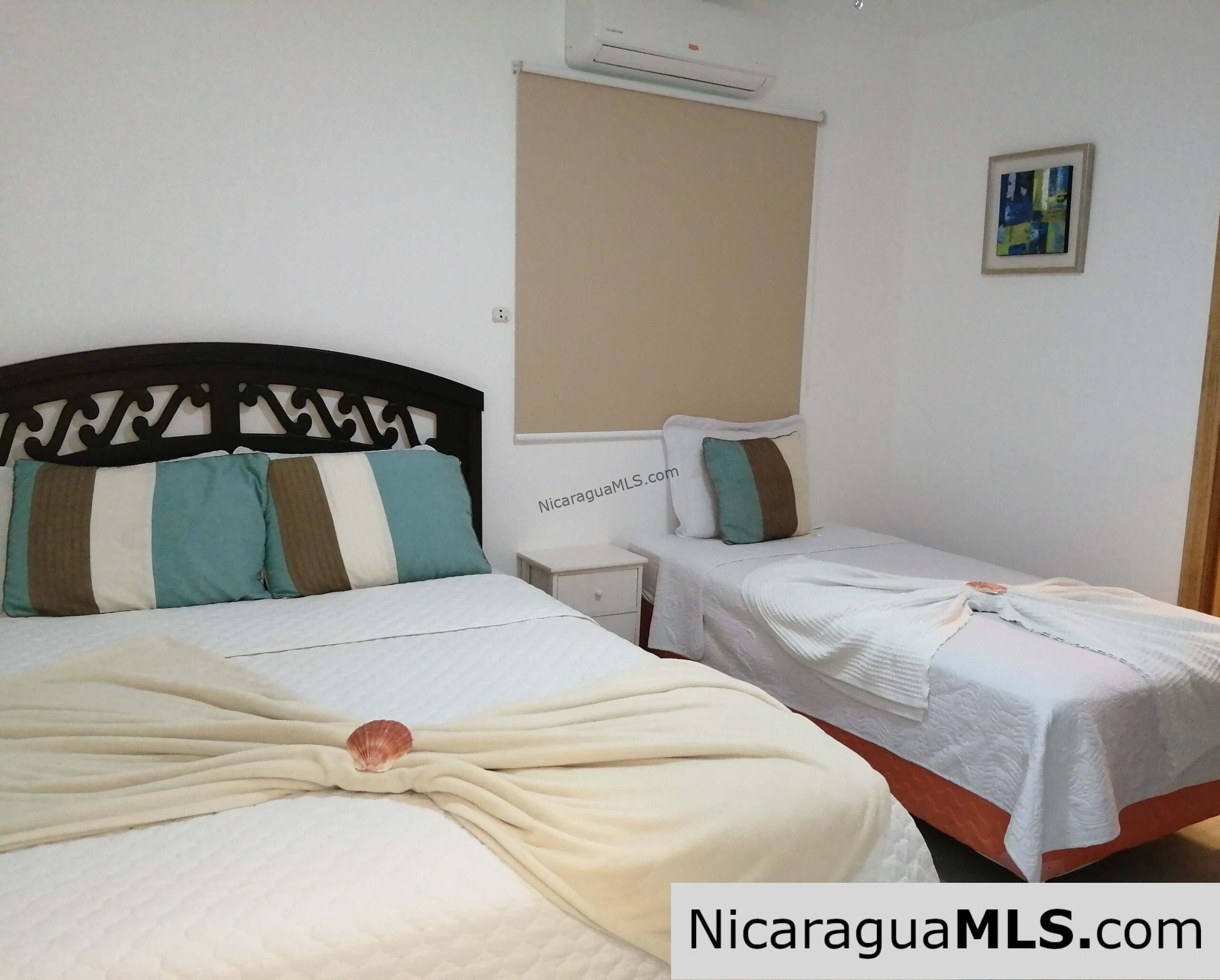 Modern Apartment near the center of town! - Image 5