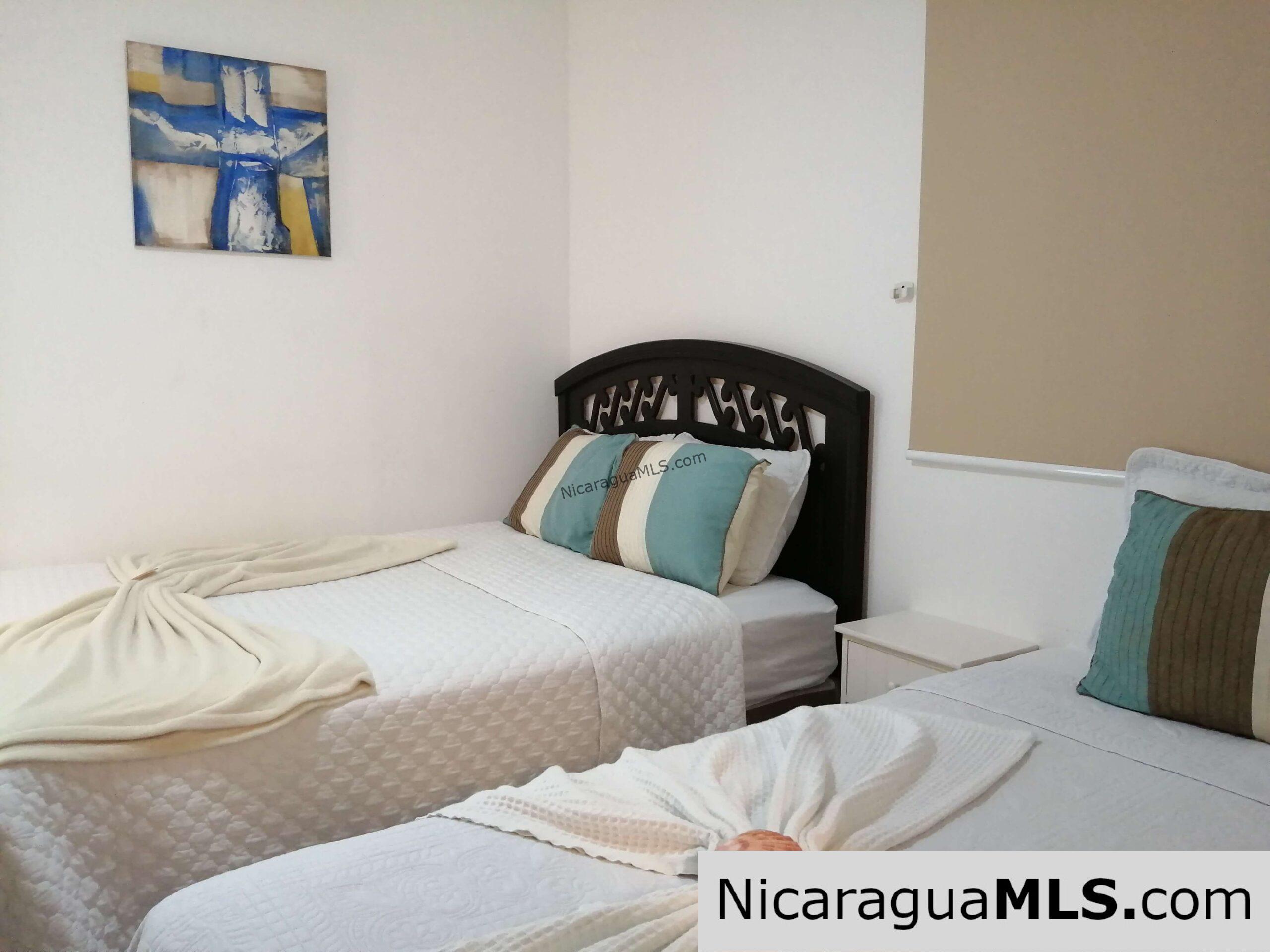 Modern Apartment near the center of town! - Image 6