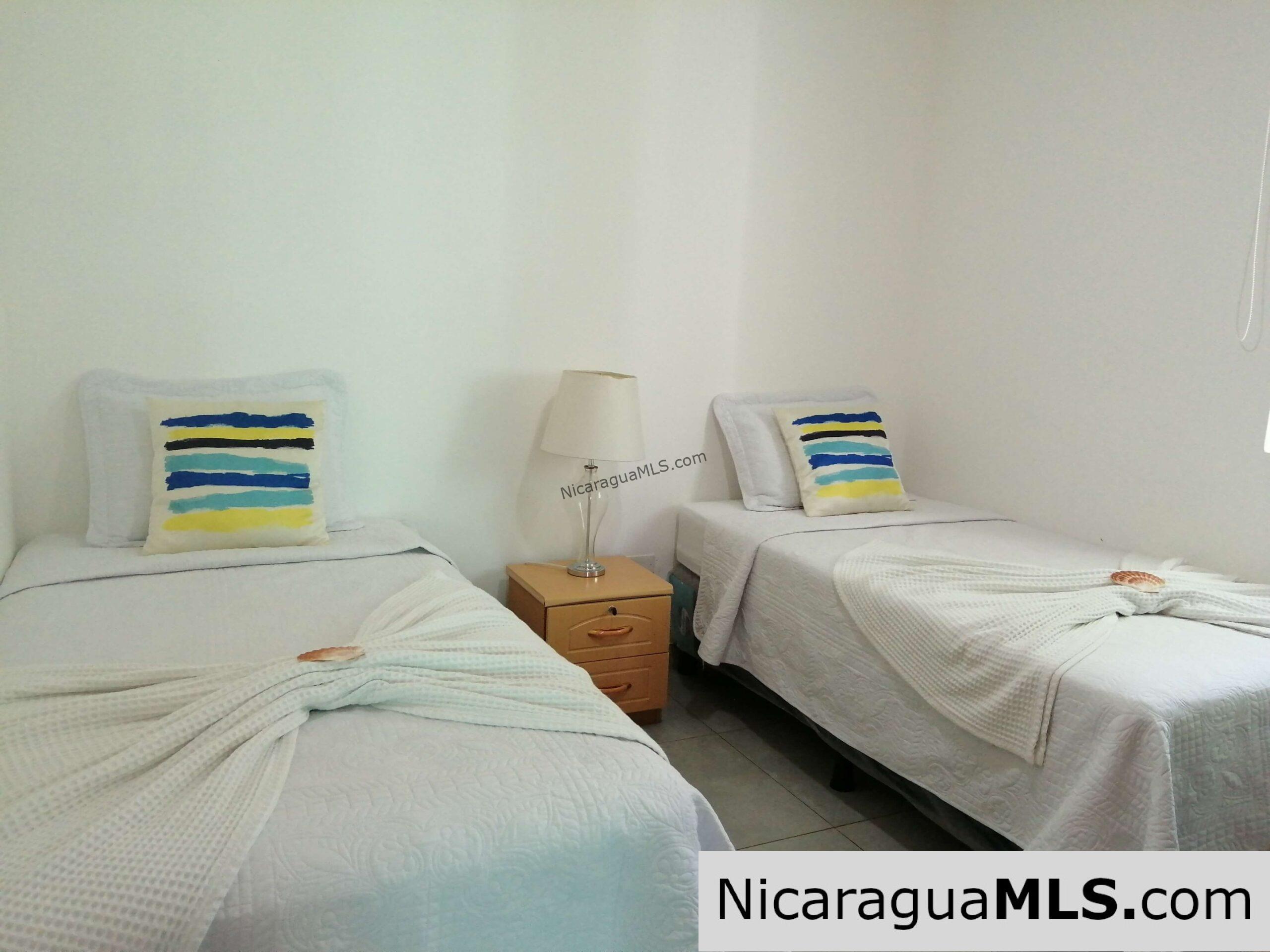 Modern Apartment near the center of town! - Image 8