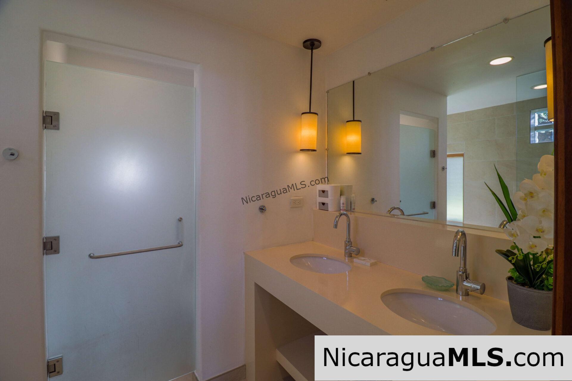 Condo F2 in Las Terrazas, Guacalito de la Isla - Image 18