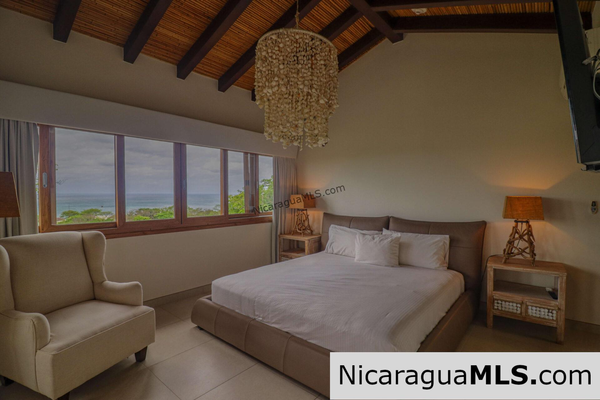Penthouse Condo F6 in Guacalito de la Isla - Image 15