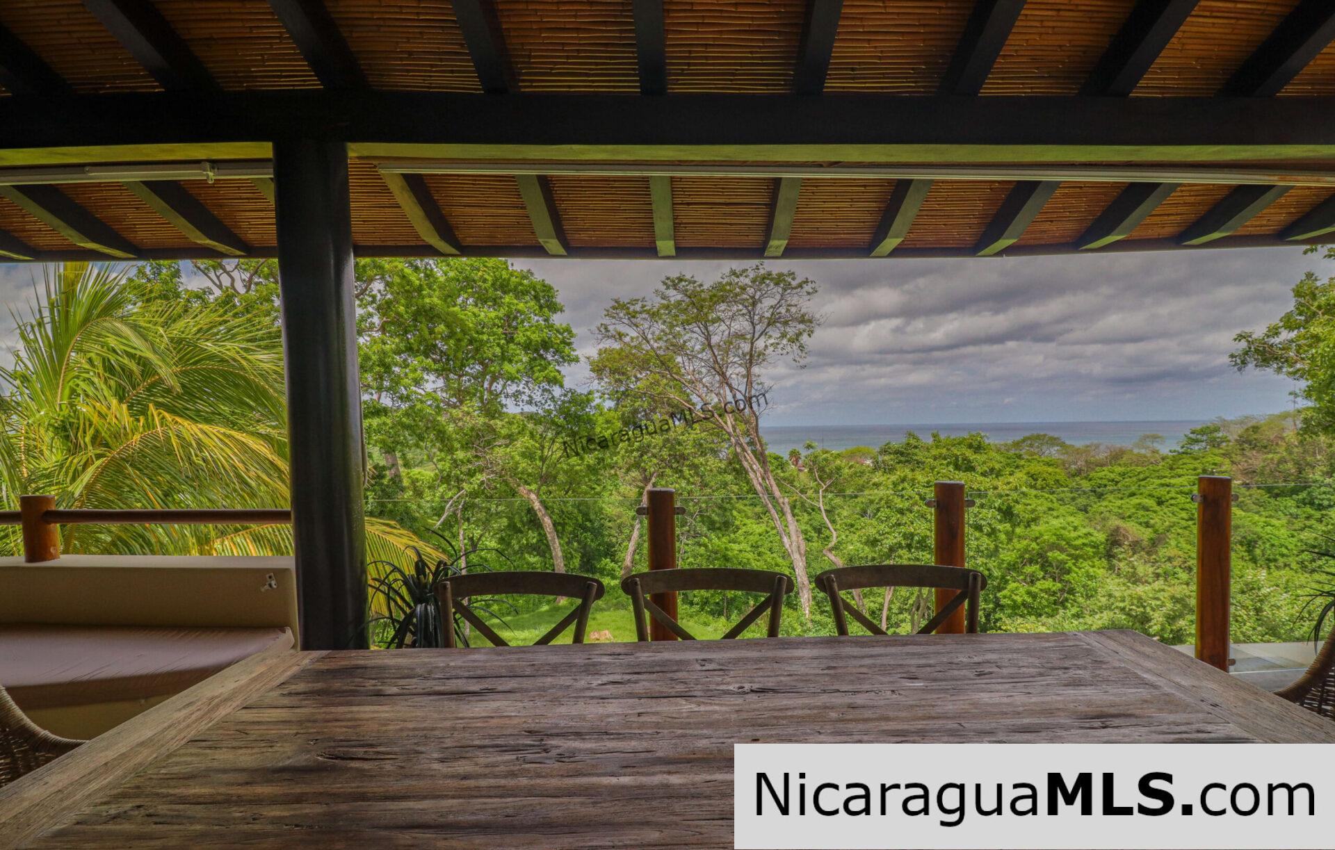 Penthouse Condo F6 in Guacalito de la Isla - Image 3