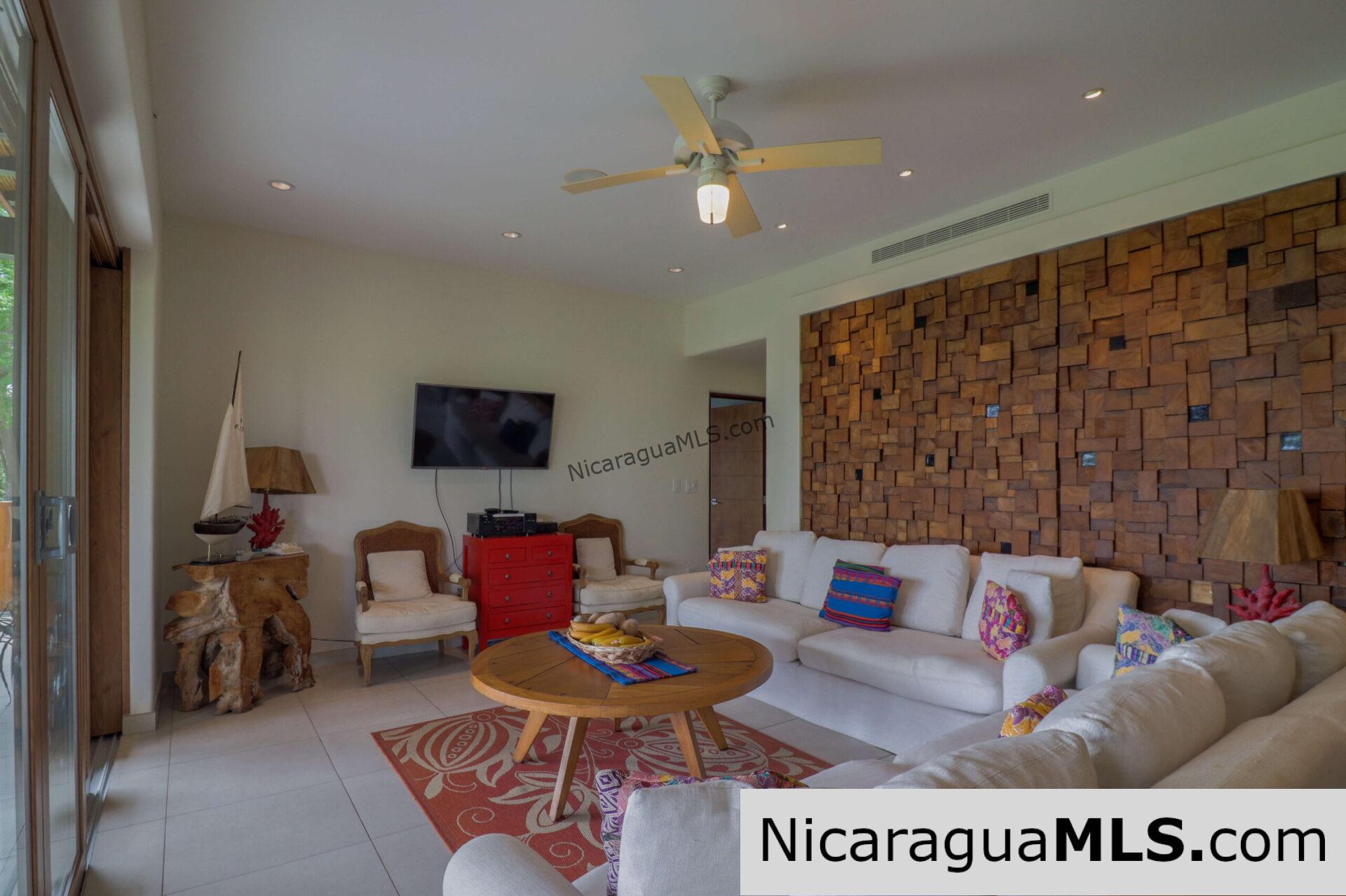 Penthouse Condo F6 in Guacalito de la Isla - Image 5