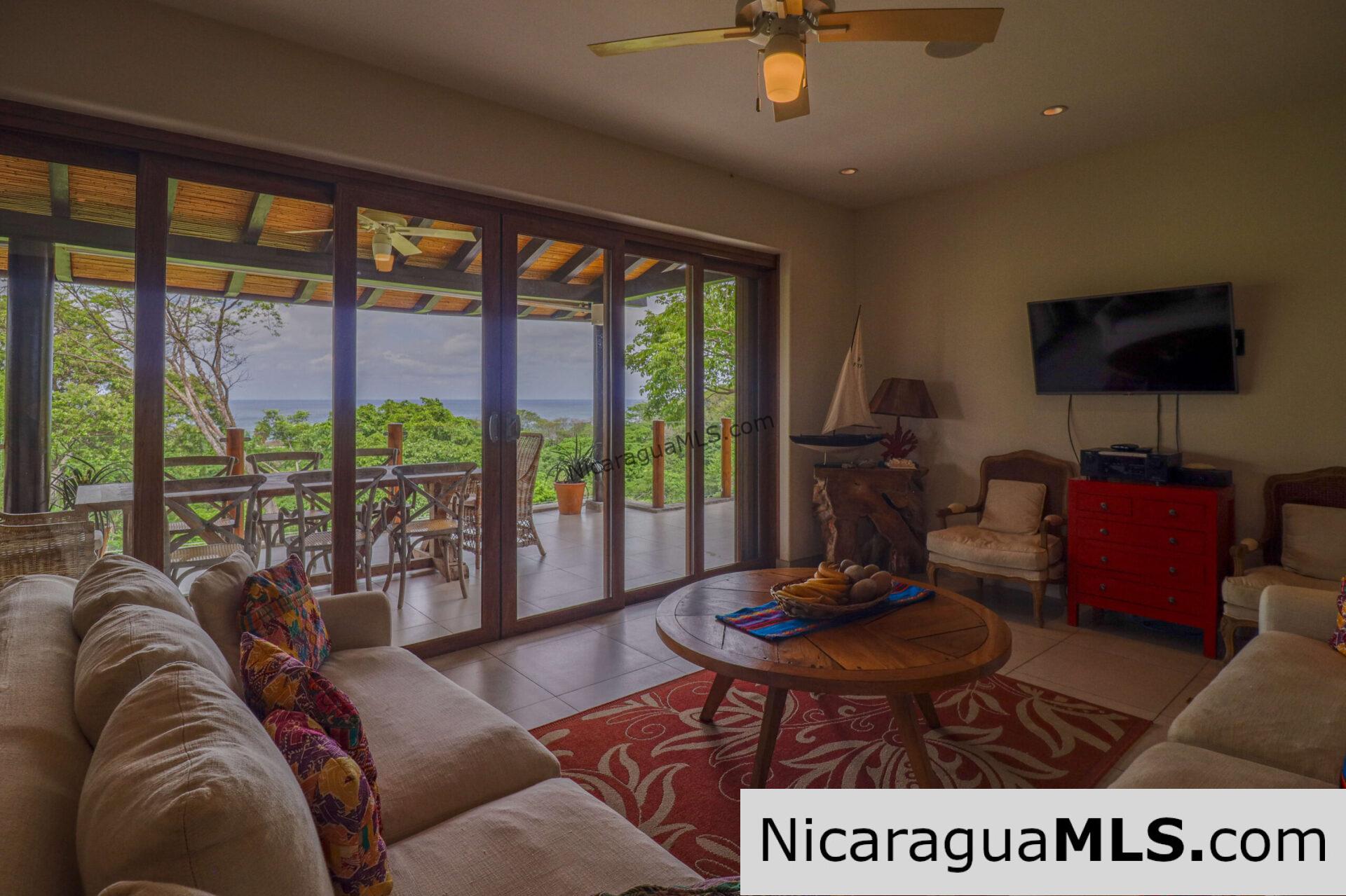 Penthouse Condo F6 in Guacalito de la Isla - Image 7