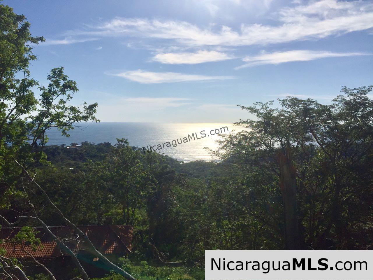 Amazing view over Playa Maderas - Image 8