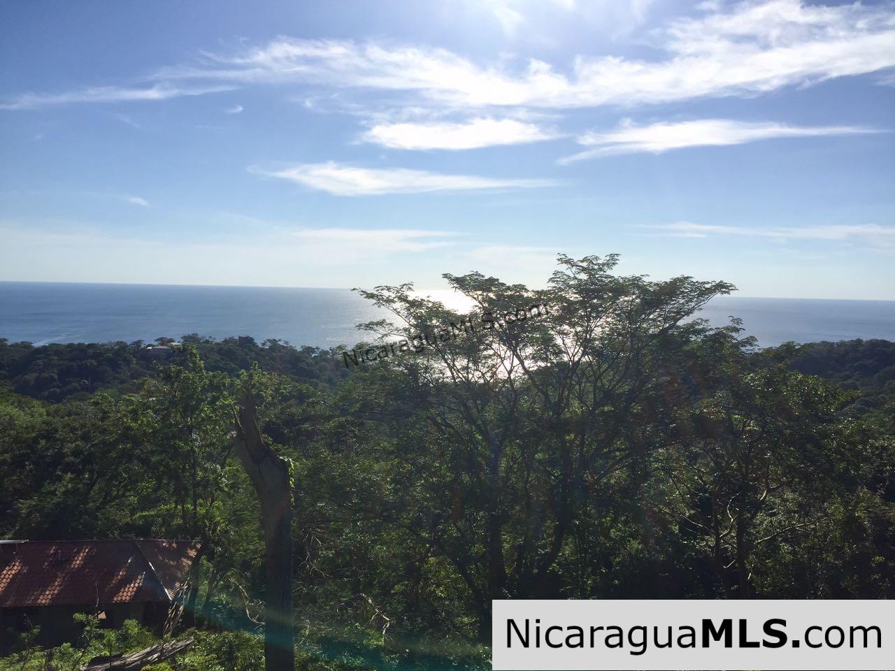 Amazing view over Playa Maderas - Image 10