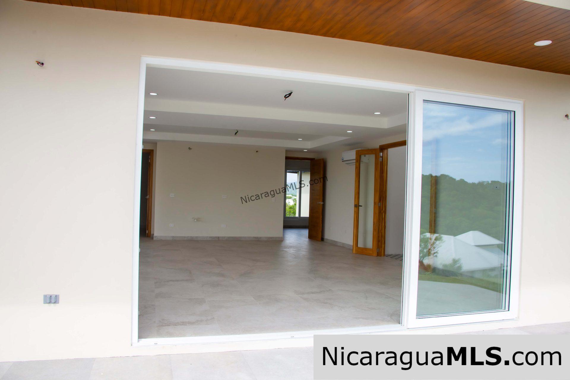 Casa Tranquila in the exclusive gated community of Malibu - Image 20