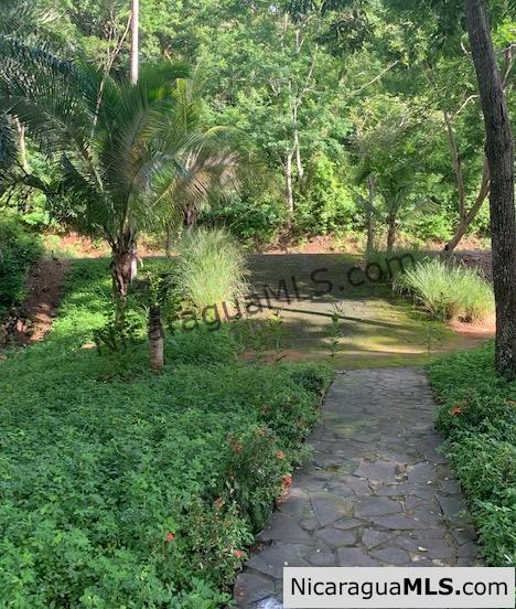 Bungalow Just Outside San Juan del Sur - Image 14