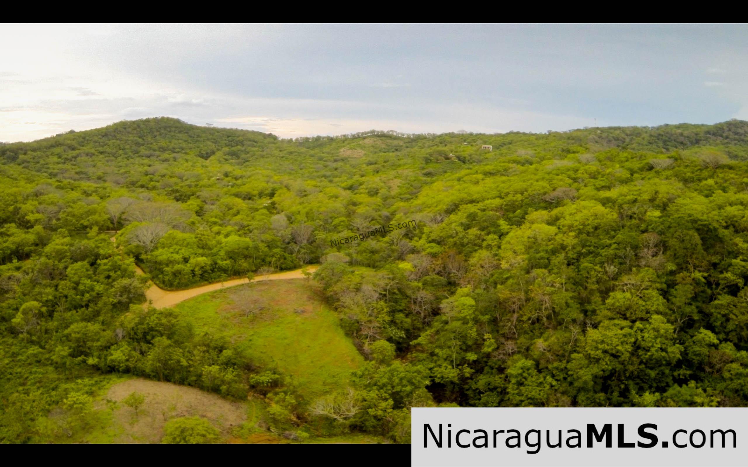 Discounted Lots near Playa Hermosa. - Image 8
