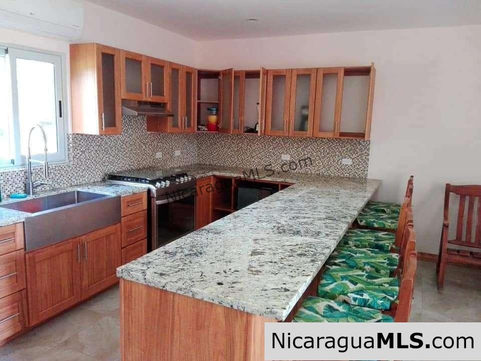 Las Escadas- One & two bdrm Condos - Image 9