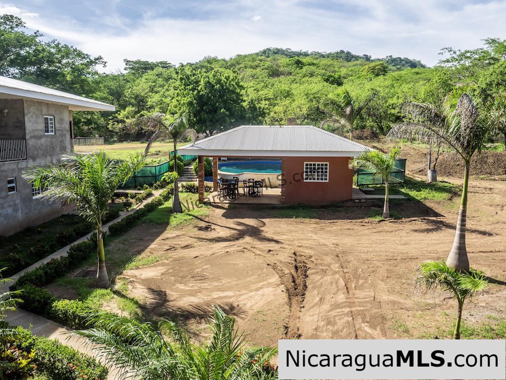 Las Escadas Studio Apartment for Rent Close to Town - Image 18