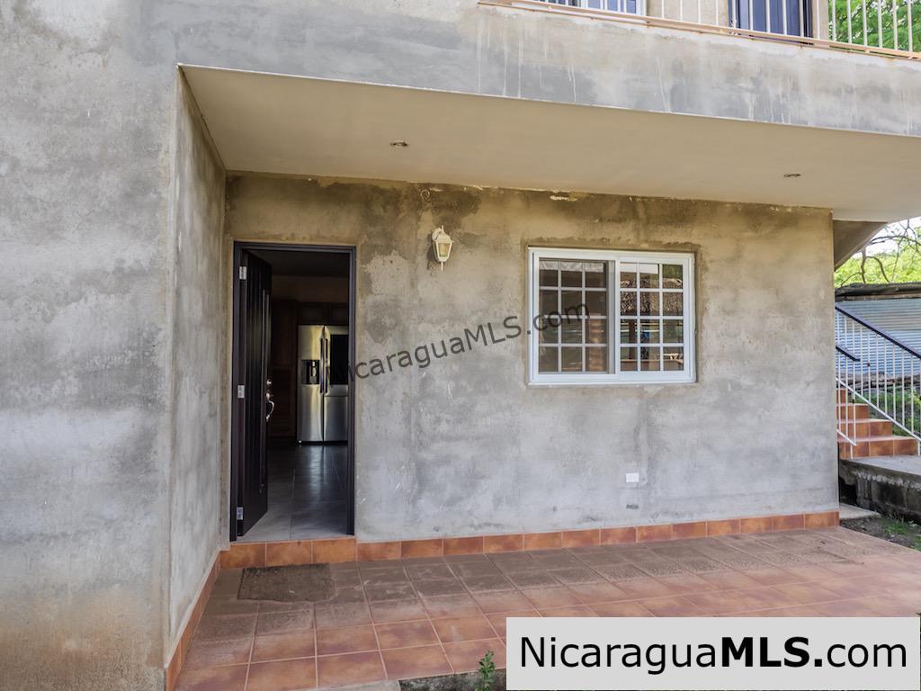 6.2 2 Bedroom Ground Level Apartment for Rent at Las Escadas - Image 17