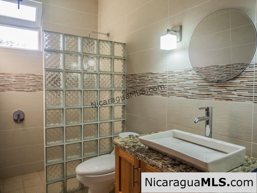 6.2 Las Escadas First Floor 2 Bedroom Condo in a Convenient Location - Image 22
