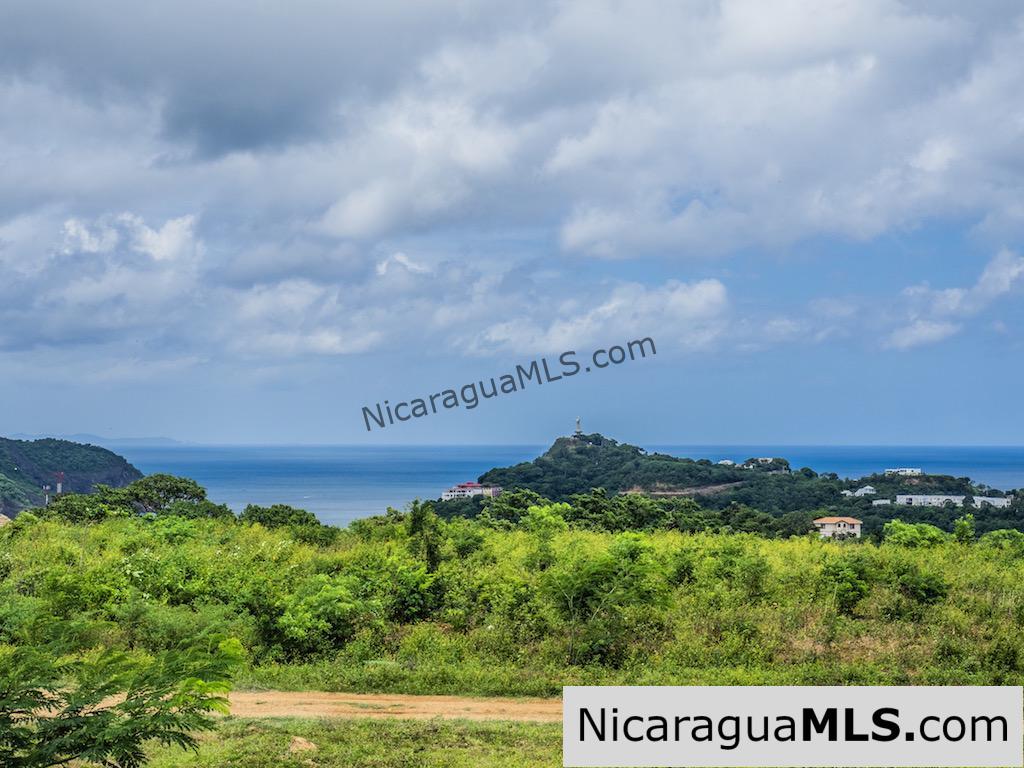 Los Suenos Bungalow for Rent With Access to Tree Casa Amenities - Image 3