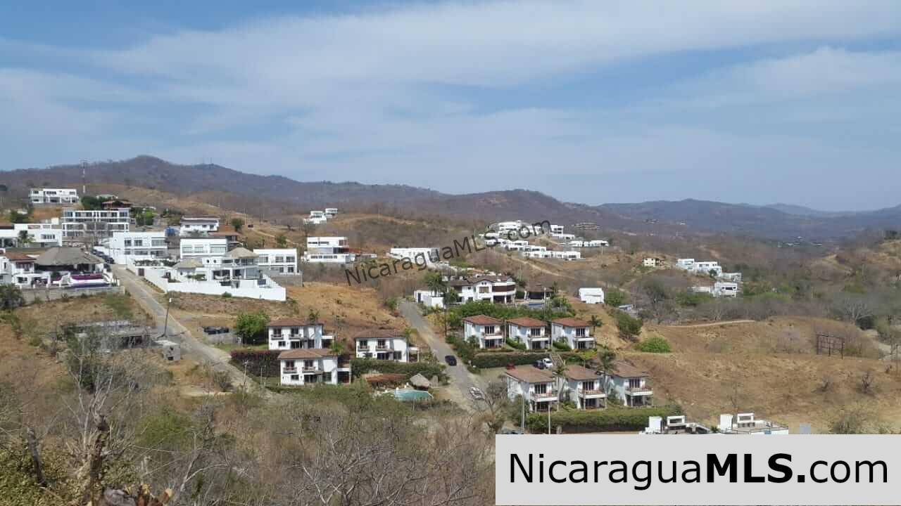 1,700 M2 Lot available in development Pacific Marlin San Juan del Sur. Nicaragua - Image 8