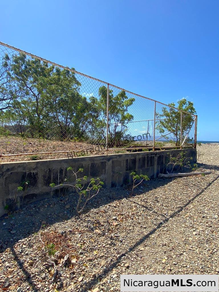 Wonderful beachfront lot in the picturesque El Ostional community. - Image 9