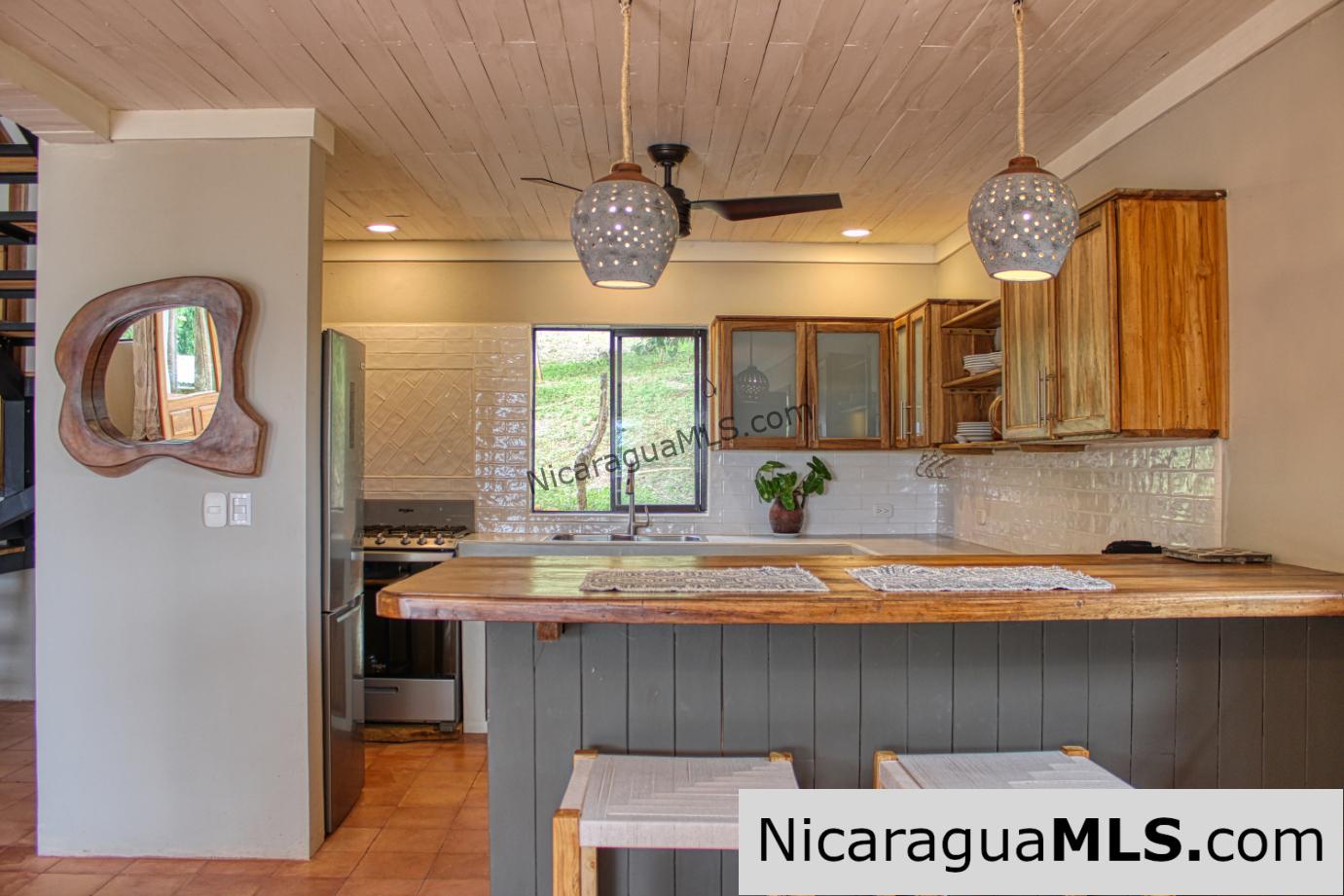 SOLD - Stunning Ocean Views Beautiful Move in Ready 3+bedroom - Image 9