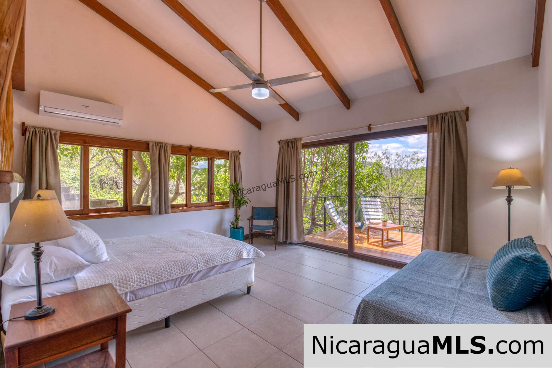 Charming House in Residencial Montemar - Image 3