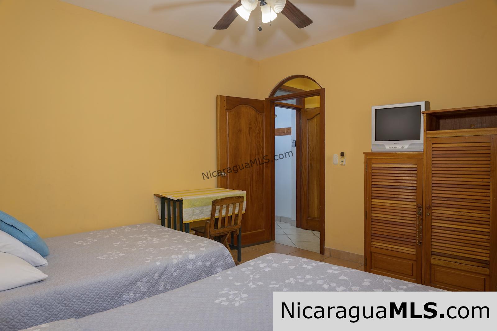 Beachfront 2 bedroom Condo in San Juan del Sur - Image 7