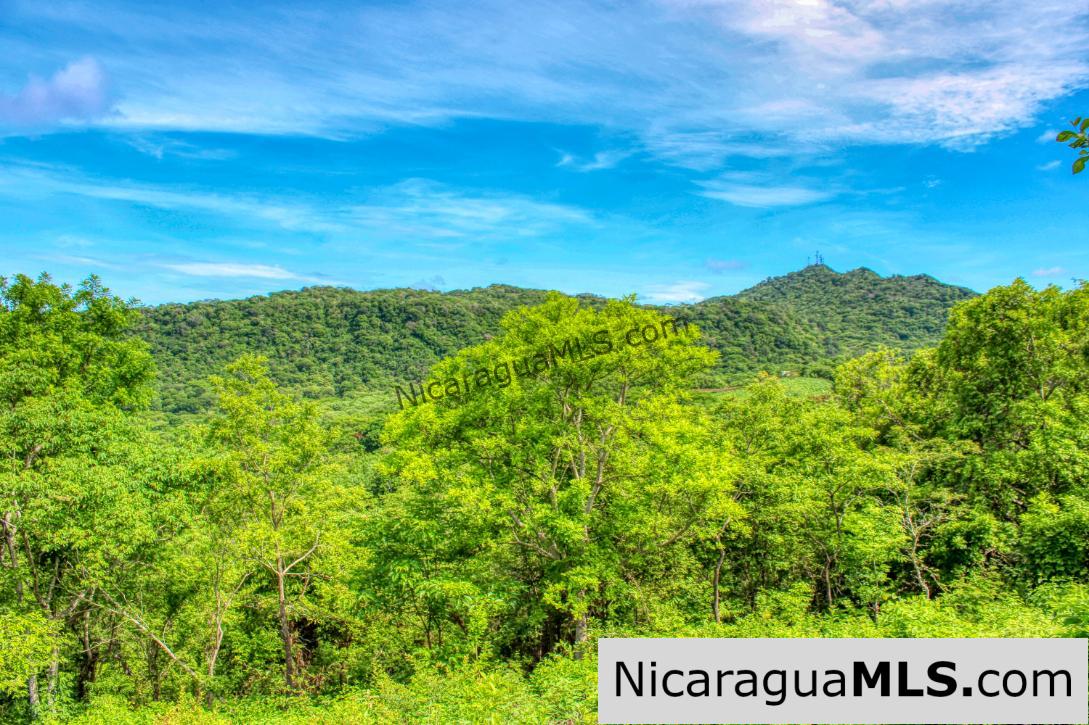 Panoramic View Estate 3 bed house 8.5 Acres in El Oro - Image 9