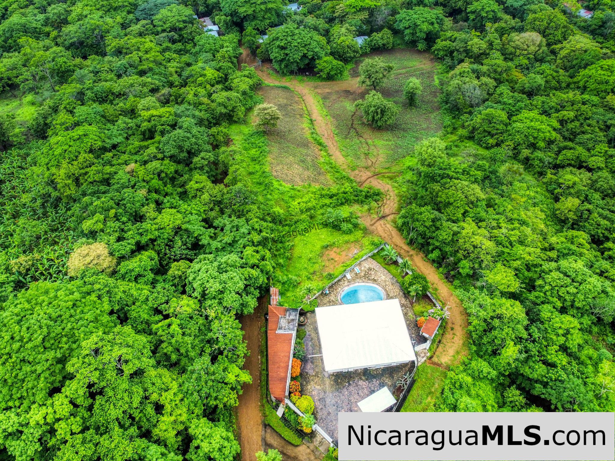 Panoramic View Estate 3 bed house 8.5 Acres in El Oro - Image 17