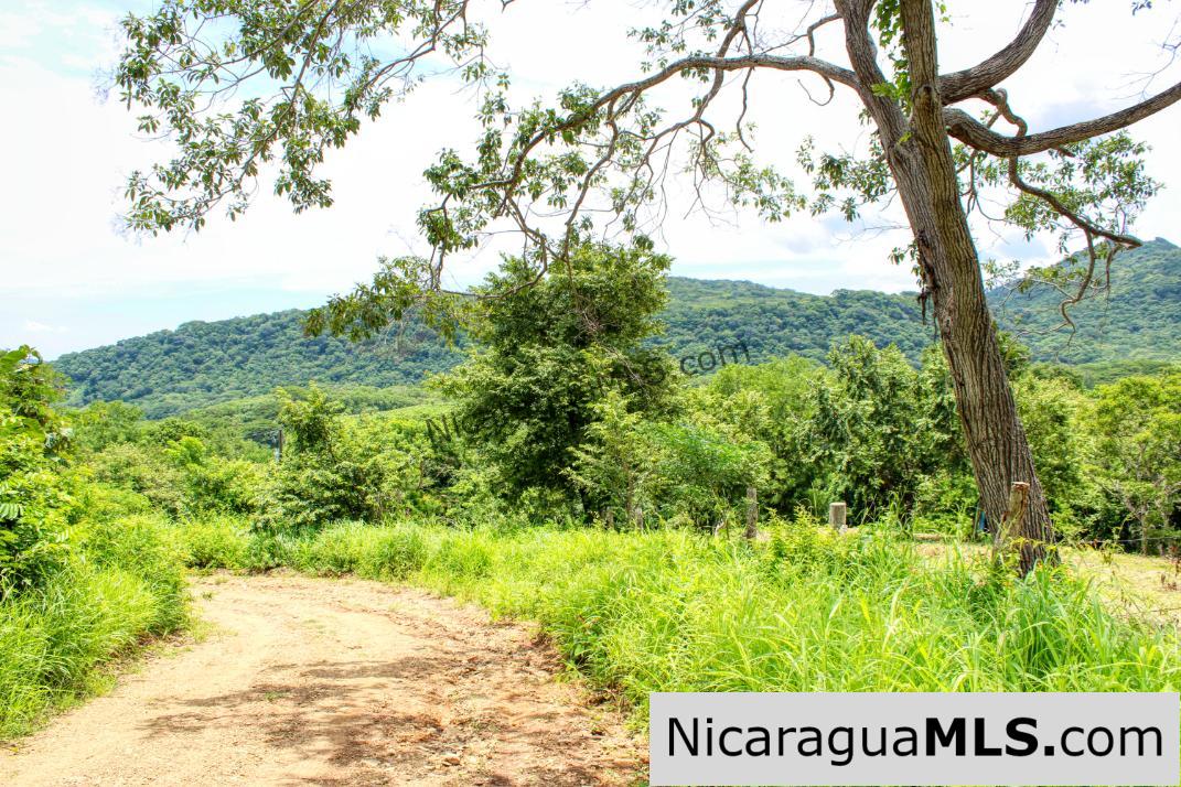 Ocean View Vacant Lot in Villas Oro San Juan del Sur - Image 12