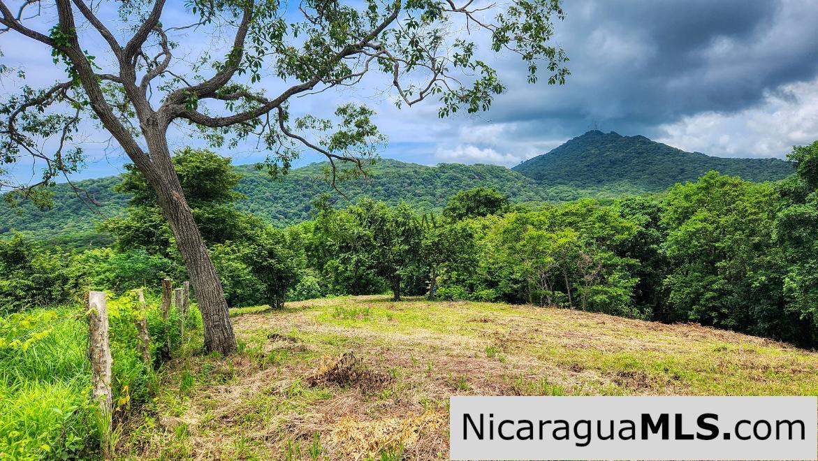 Ocean View Vacant Lot in Villas Oro San Juan del Sur - Image 3