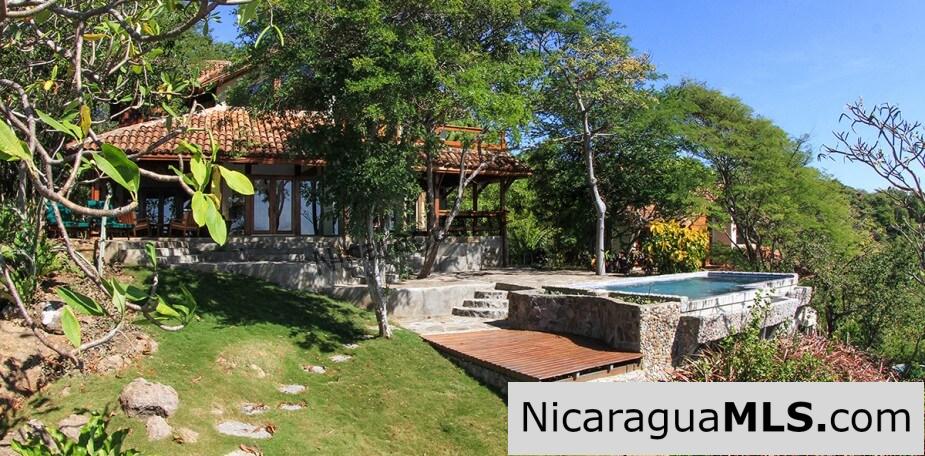 House with 5 bedrooms in Redonda Bay Tola. Incredible ocean view! - Image 2