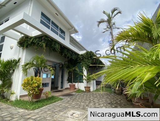 Luxurious House With Ocean View in San Juan Del Sur - Image 2