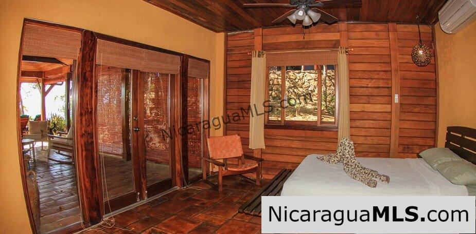 House with 5 bedrooms in Redonda Bay Tola. Incredible ocean view! - Image 11