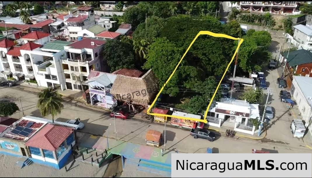 Beachfront Town Property - Image 5